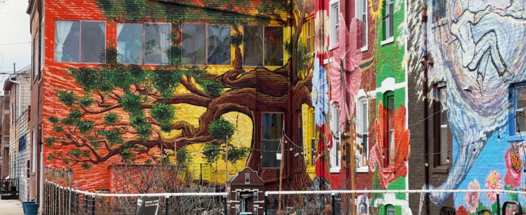 Immigration mural in Pilsen, IL